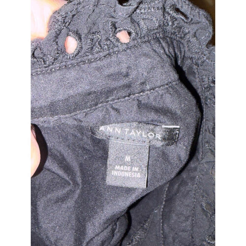 Ann Taylor Black Eyelet Blouse - M - Picture 5 of 5